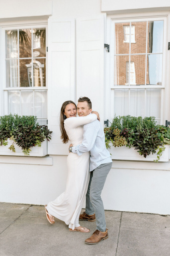 Couple in downtown Charleston for South Carolina wedding photography