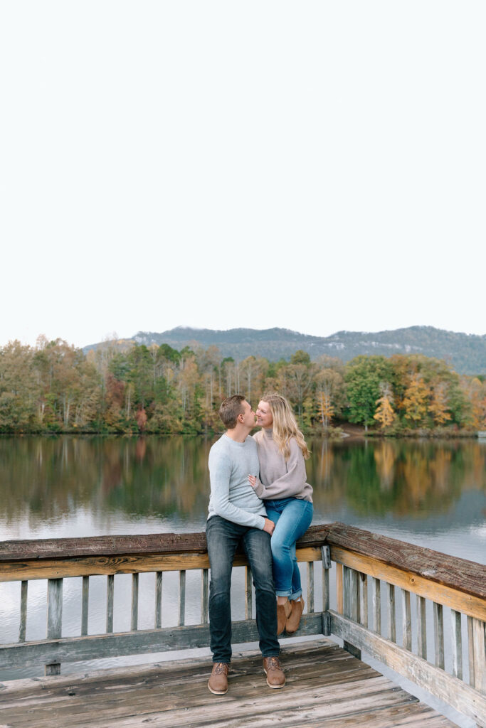 Engagement couple session at Table Rock Visitor's center, photo locations outside Greenville, South Carolina